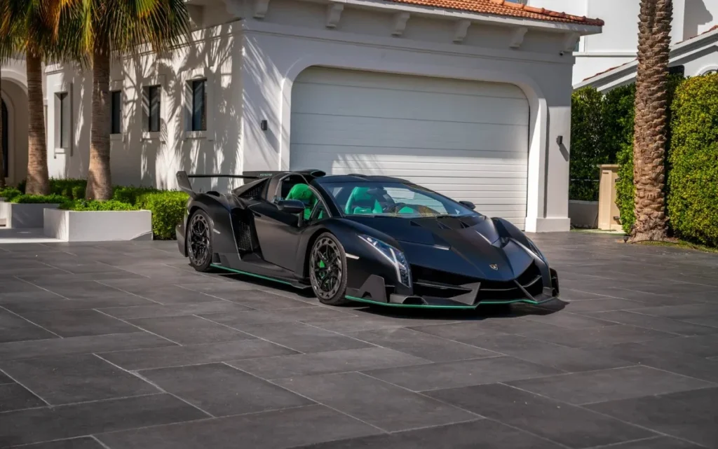 Lamborghini Veneno Roadster SBX Cars lead